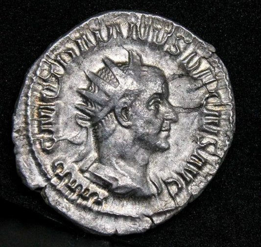 Trajan Decius AR Antoninianus. RIC 21b Sear 9378 . Silver Roman Imperial Coin