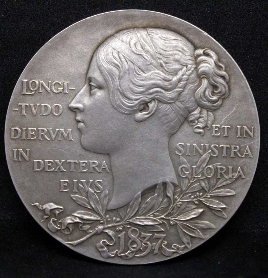 1897 Silver Jubilee Medal. Queen Victoria,83.7g, 55mm. BHM 3506; With Box #2