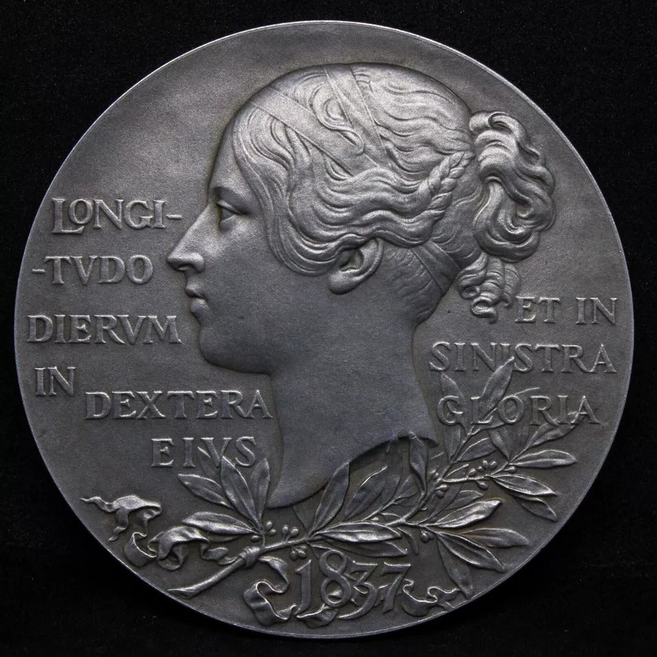 1897 Silver Jubilee Medal. Queen Victoria,83.7g, 55mm. BHM 3506; With Box